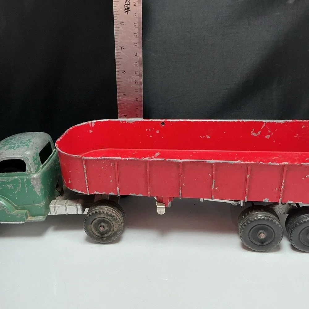 Hubley‎  Semi Dump Trailer Geen/Red Vintage Toy Truck 16 Inches Long